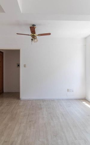 Apartamento à venda com 76m², 2 quartos e sem vagaSala
