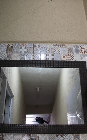 Casa à venda com 260m², 2 quartos e 3 vagasBanheiro 