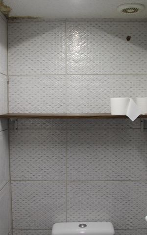 Casa à venda com 260m², 2 quartos e 3 vagasBanheiro Social