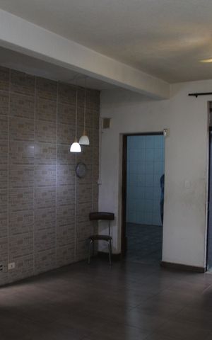 Casa à venda com 260m², 2 quartos e 3 vagasSala 