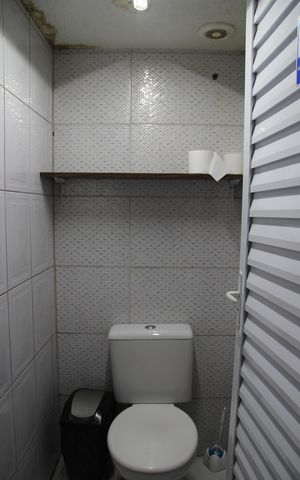 Casa à venda com 260m², 2 quartos e 3 vagasBanheiro Social
