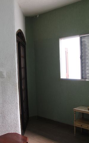 Casa à venda com 260m², 2 quartos e 3 vagasSuíte 