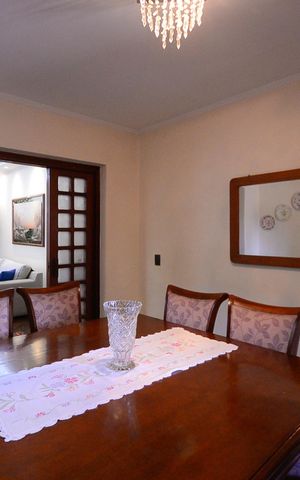 Casa à venda com 358m², 3 quartos e 5 vagas Casa à venda com 358m², 3 quartos e 5 vagasSala de Jantar
