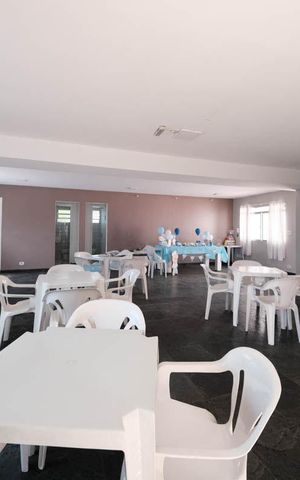Casa à venda com 58m², 3 quartos e 1 vagaSalão de Festas
