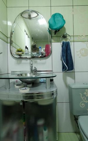 Casa à venda com 58m², 3 quartos e 1 vagaBanheiro