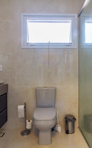 Casa à venda com 170m², 3 quartos e 2 vagas Casa à venda com 170m², 3 quartos e 2 vagasBanheiro da Suíte