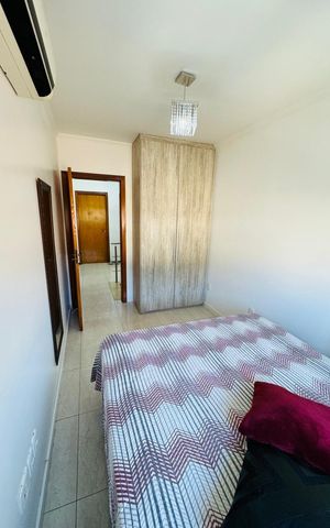 Casa à venda com 240m², 3 quartos e 2 vagas Casa à venda com 240m², 3 quartos e 2 vagasQuarto