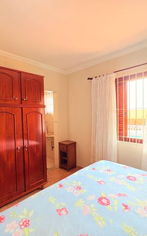 Casa de condomínio à venda com 500m², 5 quartos e 5 vagasSuíte do andar inferior