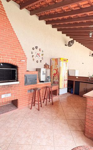 Casa de condomínio à venda com 500m², 5 quartos e 5 vagasÁrea Gourmet - Churrasqueira
