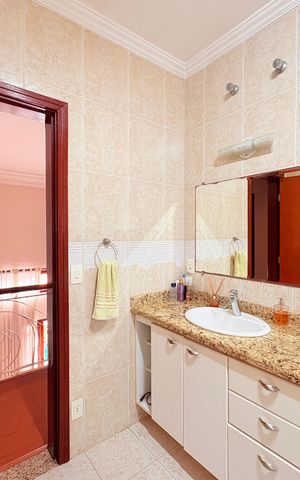 Casa de condomínio à venda com 500m², 5 quartos e 5 vagasBanheiro Social