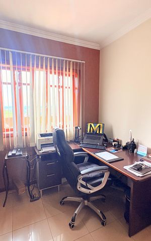 Casa de condomínio à venda com 500m², 5 quartos e 5 vagasEscritório