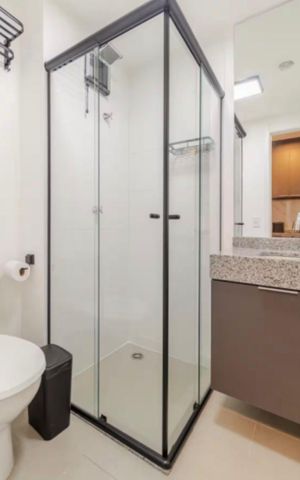 Studio à venda com 27m², 1 quarto e sem vaga Studio à venda com 27m², 1 quarto e sem vagaBanheiro