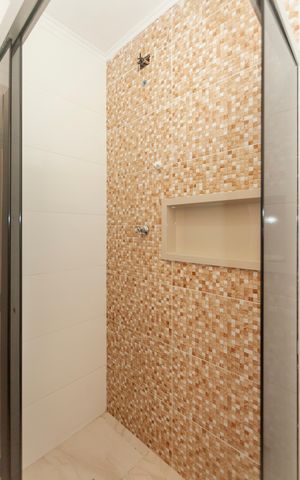 Casa à venda com 120m², 2 quartos e 1 vagaBanheiro
