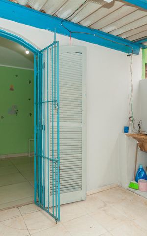 Casa à venda com 120m², 2 quartos e 1 vagaÁrea de Serviço