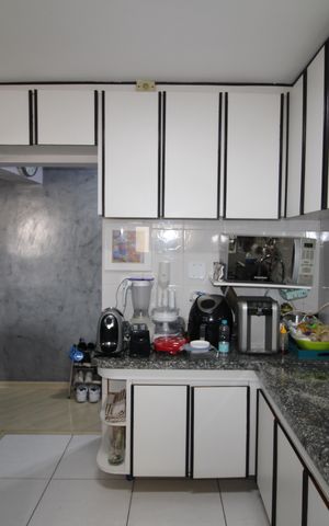 Apartamento à venda com 57m², 2 quartos e 1 vagaSala / Cozinha