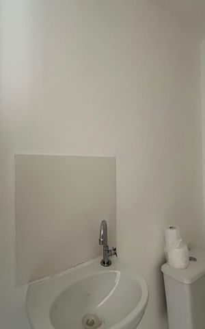 Apartamento para alugar com 34m², 2 quartos e sem vaga Apartamento para alugar com 34m², 2 quartos e sem vagaBanheiro