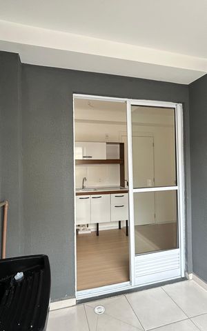 Apartamento para alugar com 34m², 2 quartos e sem vaga Apartamento para alugar com 34m², 2 quartos e sem vagaVaranda/ Área de serviço