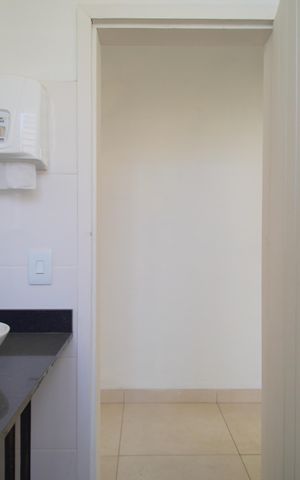 Casa para alugar com 240m², 4 quartos e 2 vagasLavabo