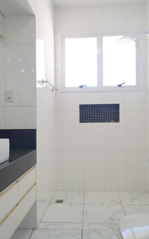 Casa para alugar com 240m², 4 quartos e 2 vagasBanheiro 1