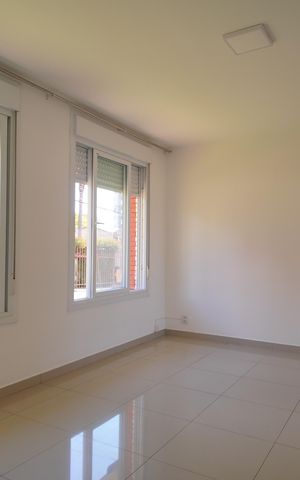 Casa para alugar com 240m², 4 quartos e 2 vagasSala