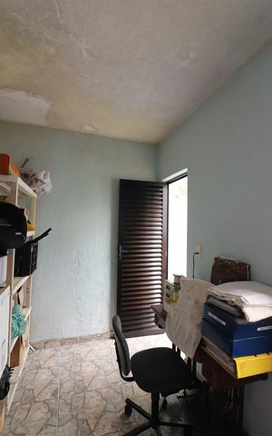 Casa à venda com 222m², 3 quartos e 3 vagasQuarto de Serviço