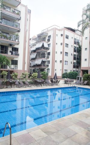 Apartamento para alugar com 180m², 3 quartos e 2 vagasÁrea comum - Piscina