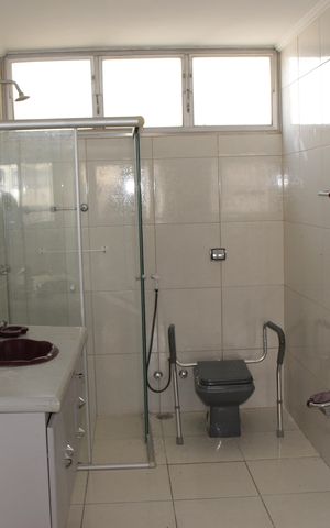 Apartamento para alugar com 143m², 2 quartos e 2 vagasBanheiro da Suíte