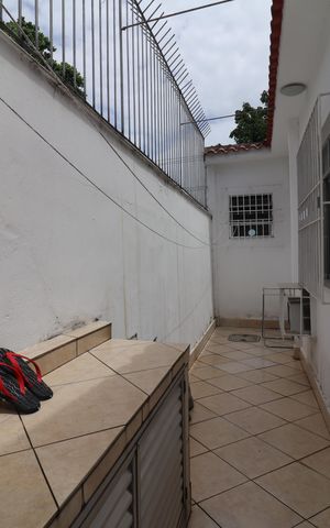 Casa à venda com 400m², 4 quartos e 2 vagasÁrea de Serviço