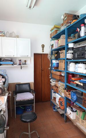 Casa à venda com 400m², 4 quartos e 2 vagasQuarto de Serviço
