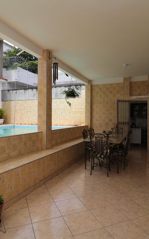 Casa à venda com 400m², 4 quartos e 2 vagasVaranda 1