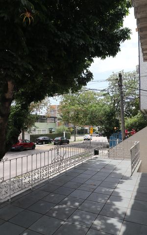 Casa à venda com 400m², 4 quartos e 2 vagasVaranda 2