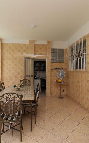 Casa à venda com 400m², 4 quartos e 2 vagasVaranda 1