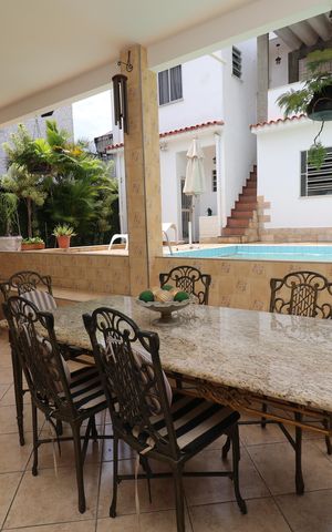 Casa à venda com 400m², 4 quartos e 2 vagasVaranda 1