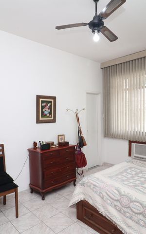 Casa à venda com 400m², 4 quartos e 2 vagasSuíte 1