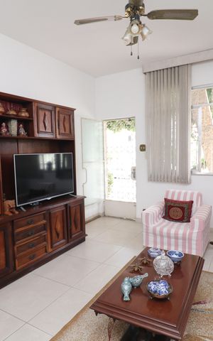 Casa à venda com 400m², 4 quartos e 2 vagasSala
