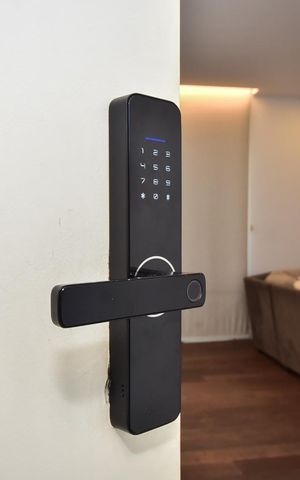 Apartamento à venda com 141m², 3 quartos e 2 vagasFechadura Eletrônica