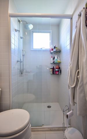 Apartamento à venda com 141m², 3 quartos e 2 vagasBanheiro Suíte 1