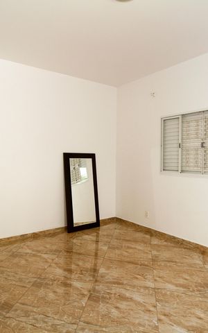 Casa à venda com 400m², 4 quartos e 3 vagas Casa à venda com 400m², 4 quartos e 3 vagasQuarto 1
