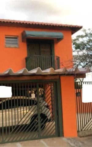 Casa à venda com 130m², 3 quartos e 5 vagas