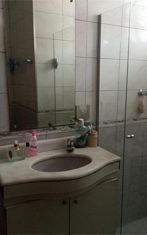 Casa à venda com 210m², 3 quartos e 4 vagas