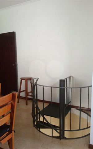 Casa à venda com 210m², 3 quartos e 4 vagas