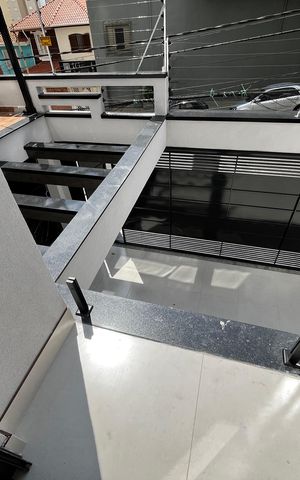 Casa à venda com 140m², 4 quartos e 2 vagas Casa à venda com 140m², 4 quartos e 2 vagasVaranda da Suíte