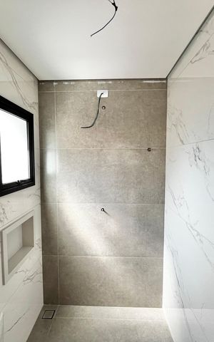 Casa à venda com 140m², 4 quartos e 2 vagas Casa à venda com 140m², 4 quartos e 2 vagasBanheiro da Suíte 3