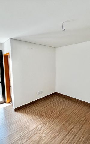 Casa à venda com 140m², 4 quartos e 2 vagas Casa à venda com 140m², 4 quartos e 2 vagasQuarto 3 - Suíte