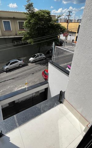 Casa à venda com 140m², 4 quartos e 2 vagas Casa à venda com 140m², 4 quartos e 2 vagasVaranda da Suíte 3