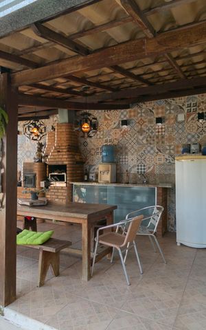 Casa à venda com 315m², 3 quartos e 4 vagas