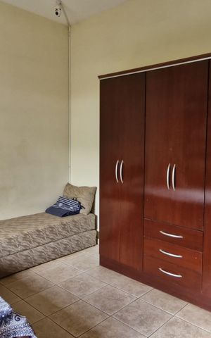 Casa de condomínio à venda com 190m², 4 quartos e 1 vaga