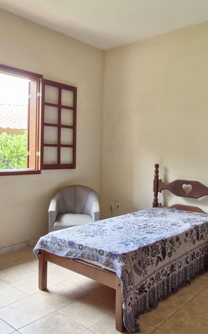 Casa de condomínio à venda com 190m², 4 quartos e 1 vaga