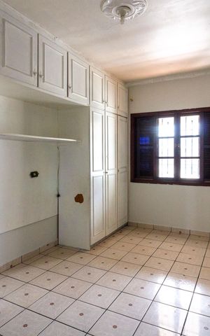 Casa à venda com 320m², 2 quartos e 5 vagasSuíte