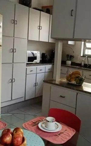Casa para alugar com 268m², 3 quartos e 4 vagas